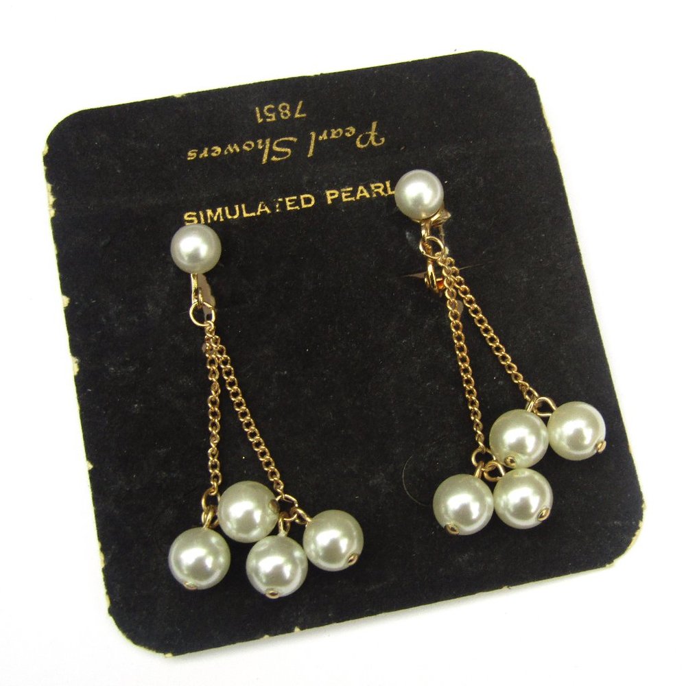 Vintage Sarah Coventry Dangle Earrings Clip On Faux Pearl